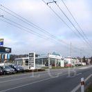 Borek: autocentrum; foto I. Hajn 2005.