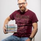 Březina Jiří: v roce 2025 se svou šestidílnou detektivní knižní sérií; foto Petr Zikmund.