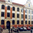Gymnázia: budova v Jirovcově ulici; foto O. Sepp 1998.