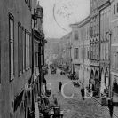 Obchod: Krajinská třída, jedna z hlavních obchodních tepen města na přelomu 19. a 20. století; sbírka J. Dvořáka.