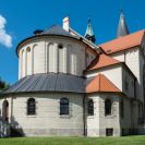 Kostel svatého Jana Nepomuckého: pohled z ulice Generála Svobody; foto Nebe 2020.