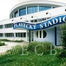 Plovárny a koupaliště: plavecký stadion na Sokolském ostrově po celkové rekonstrukci, 1998; foto O. Sepp 1998.