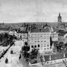 Senovážné náměstí: panoramatická pohlednice Senovážného náměstí a okolí, kolem roku 1910; sbírka J. Dvořáka.
