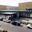 Gymnázia: objekt v Kubatově ulici; foto O. Sepp 1998.