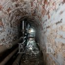 Samsonova kašna: servisní tunel pod kašnou s rozvodem hlavního potrubí; foto Nebe 2021.