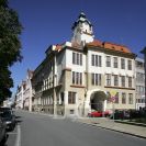 Secese: bývalé německé dívčí lyceum v ulici U Tří lvů č. 1a; foto J. Sýbek 2005.