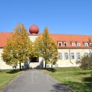 Suché Vrbné: budova Česko-anglického gymnázia v Suchém Vrbném; foto Nebe 2018.