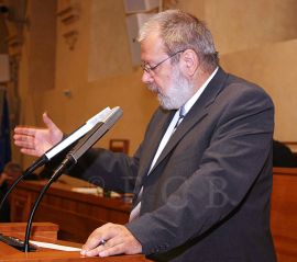 Pospíšil Jiří: při proslovu v Senátu parlamentu České republiky; Senát parlamentu ČR - fotosbírka.