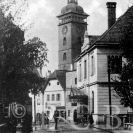 Kněžská ulice: průhled od ulice Na Sadech, pohlednice ze začátku 20. století; sbírka J. Dvořáka.