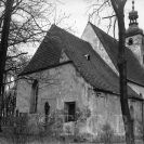 Kostely a kaple: kostel svatého Prokopa a svatého Jana Křtitele: stav v roce 1975, foto Hanusová; SOkA.