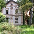 Libníč: Zátkova vila čp. 48 postavená na konci 19. století v neorenesančním slohu; foto K. Kuča 2005.