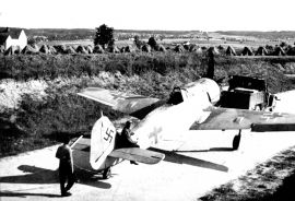 Letecká výroba: poslední vyrobený stíhací letoun Focke Wulf Fw 190 v roce 1944; archiv LOZ České Budějovice.