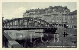 Zlatý most: ústí do ulice Dr. Stejskala, 30. léta 20. století; sbírka D. Kováře.